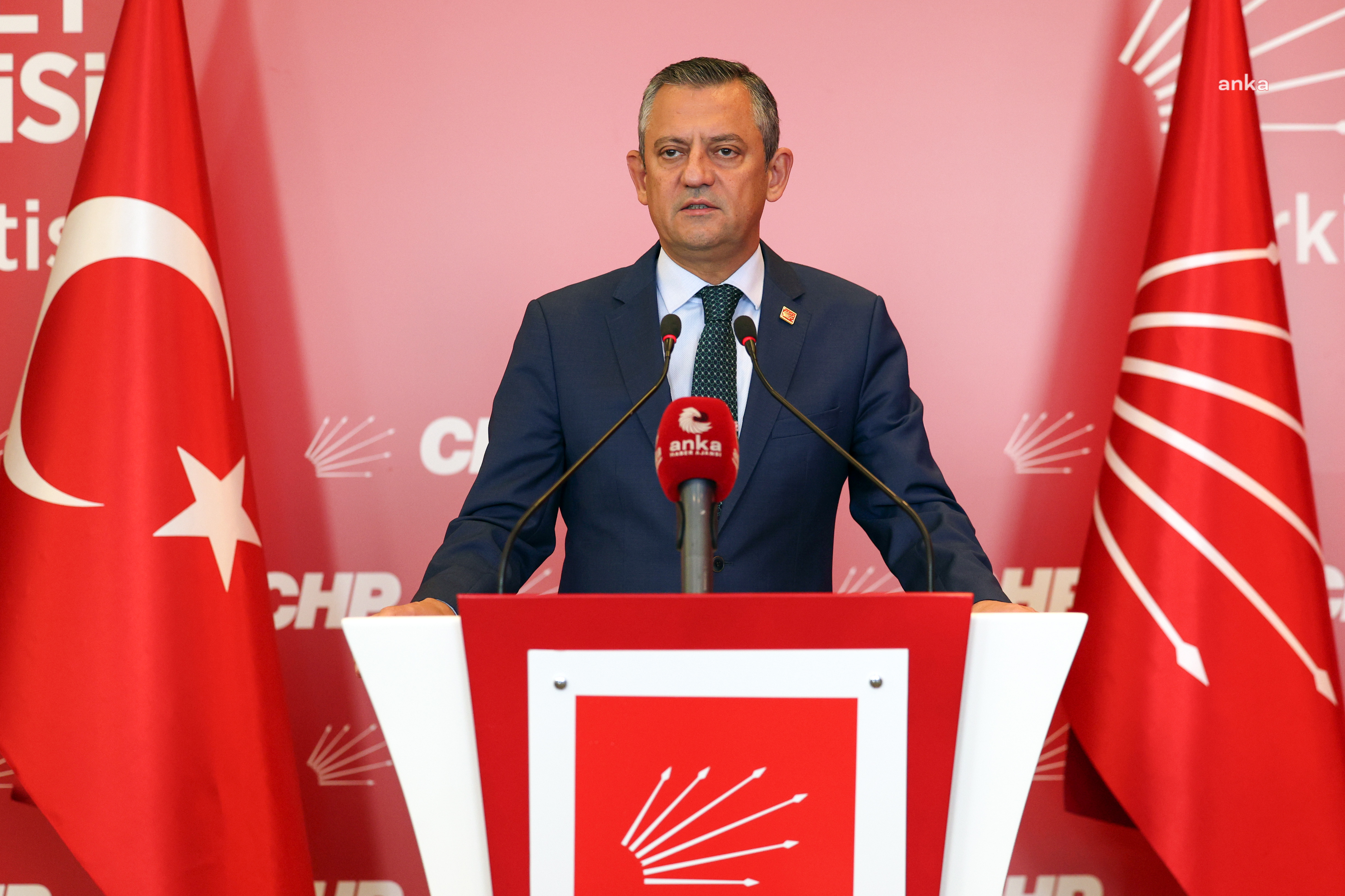 CHP 6 Nisan'da Olağanüstü Kurultay'a gidiyor